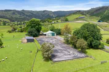 502 Ness Valley Road, Clevedon