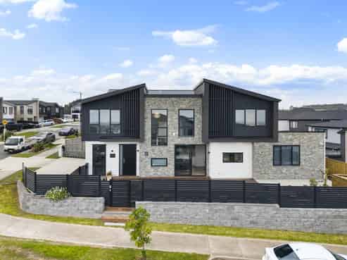 74 Michael Bosher Way, Flat Bush