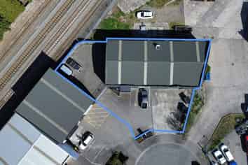Standalone 501sqm Industrial