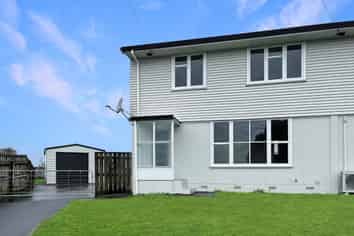 8 Devon Crescent, Bulls