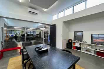 MODERN PONSONBY ROAD OFFICE
