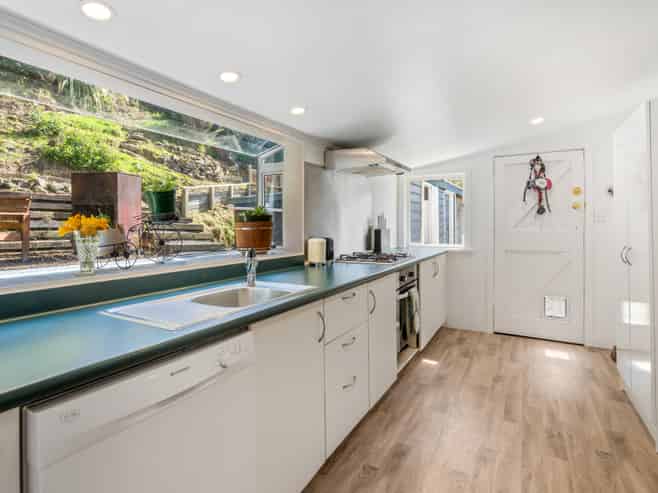 396 Kaikorai Valley Road, Bradford