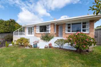 261 Old Taupo Road, Hillcrest