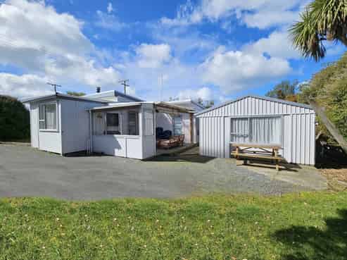 13 Kowhai Street, Kaka Point
