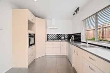 33 Selwyn Road, Lynmore