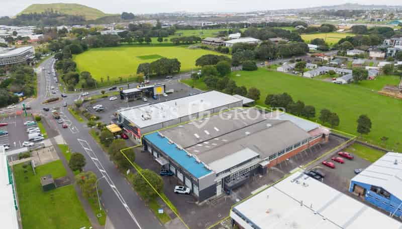 107-111 Felton Mathew Avenue, Saint Johns