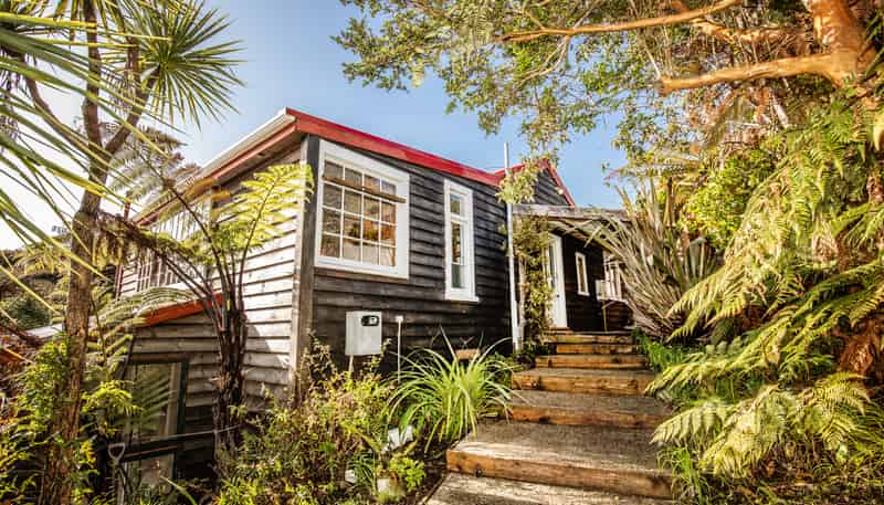 33 Dundee Street, Stewart Island