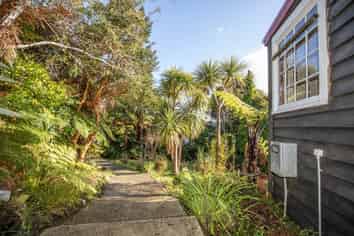 33 Dundee Street, Stewart Island