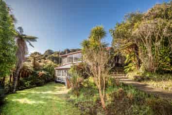 33 Dundee Street, Stewart Island