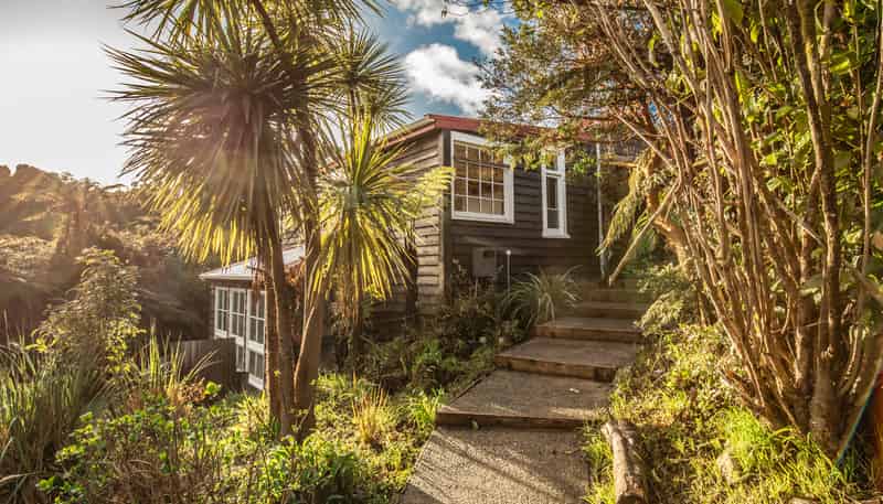 33 Dundee Street, Stewart Island