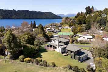 10 Millar Road, Lake Okareka
