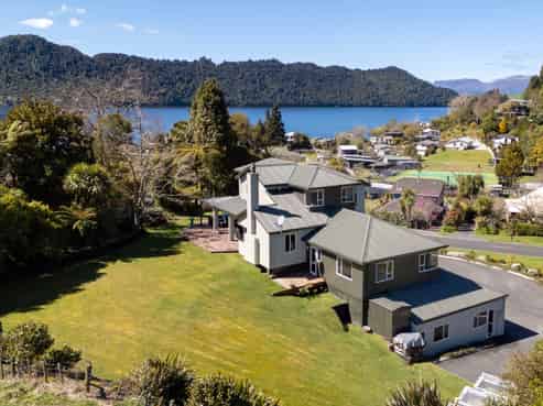 10 Millar Road, Lake Okareka