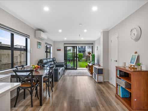 2 Lumbarda Drive, Kumeu