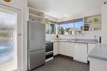 1 Stephen Street, Halfway Bush