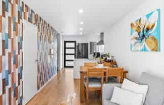 4/6 South Pacific Place, Henderson