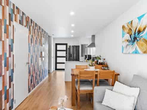 4/6 South Pacific Place, Henderson