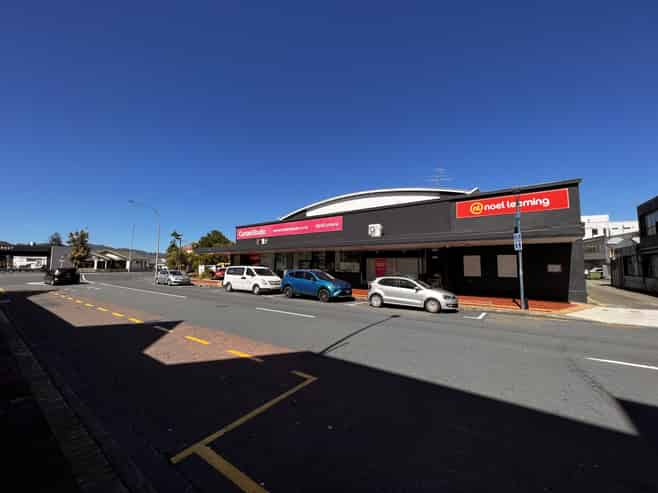 22 Shared Car parks!