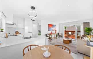 4/94 Lynwood Road, New Lynn