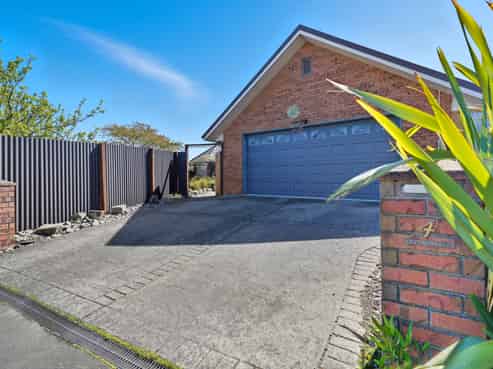4 Teal Close, Woolston