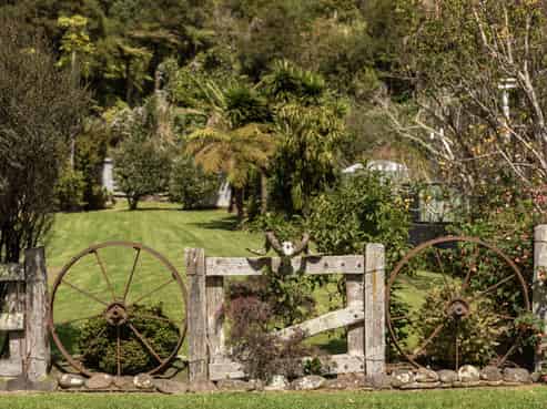 26 Tapu Coroglen Road, Tapu