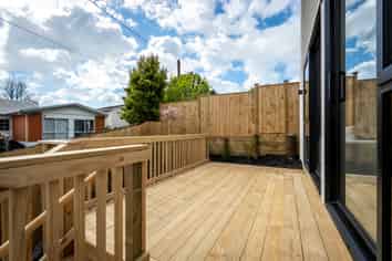 16D Exmouth Road, Northcote