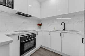 3/24 Commodore Drive, Lynfield