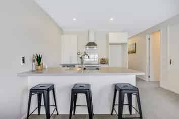 2/36 Odette Street, Bader