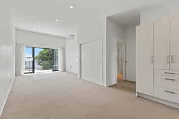 8/3 Woolfield Road, Papatoetoe