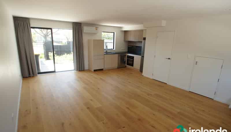 2/32 Cross Street, Phillipstown