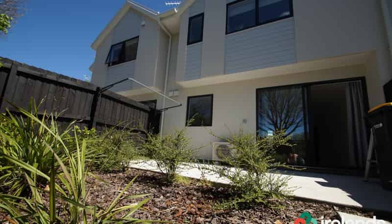 2/32 Cross Street, Phillipstown