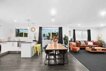 22 Gilbass Avenue, Hamilton Lake