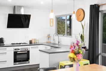 22 Gilbass Avenue, Hamilton Lake