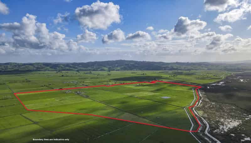 156 Front Miranda Road, Waitakaruru