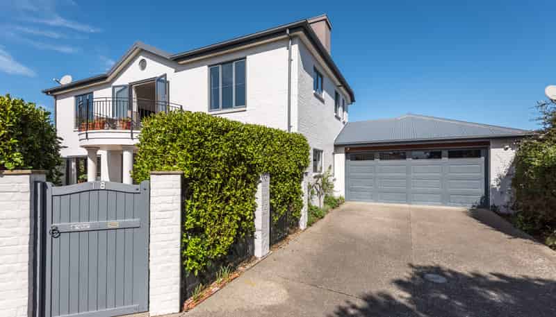 18 Clyde Road, Riccarton