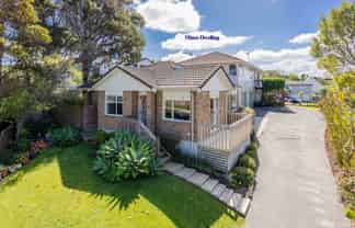 156 & 156A Weatherly Road, Torbay