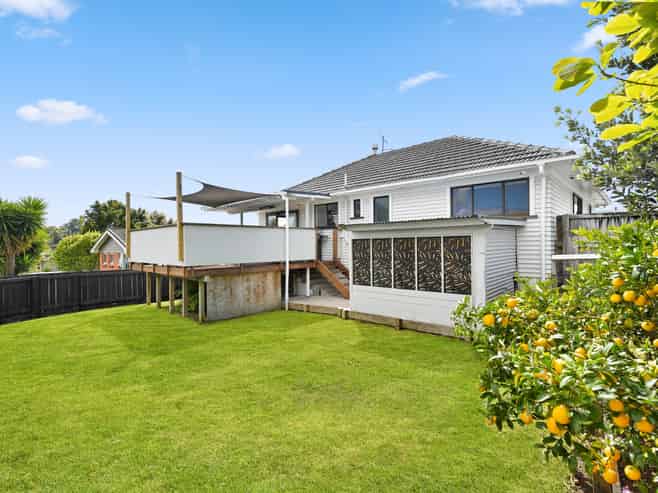 35 Thomson Avenue, Dinsdale