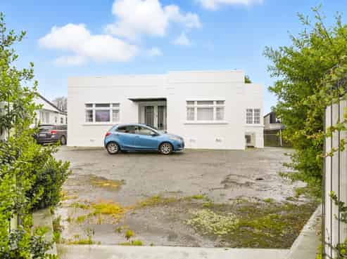 Prime freehold commercial investment