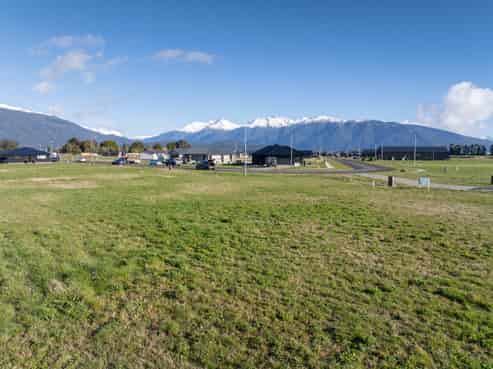 21 Tukare Loop, Te Anau