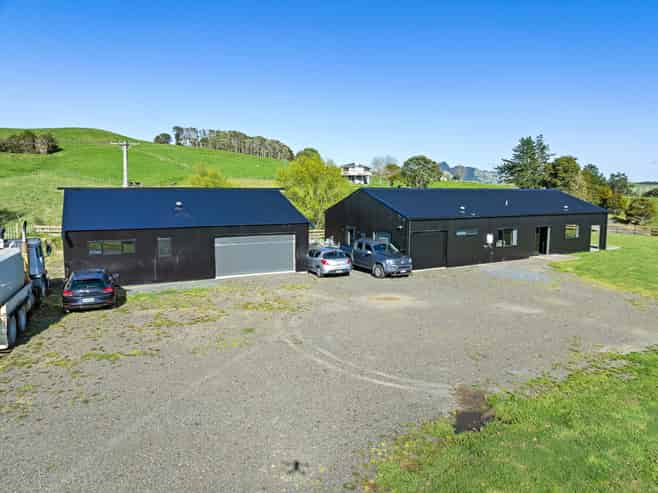 8 Paparoa Road, Mangapai