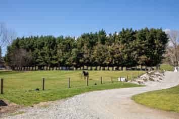 16 Waipuna Road Springvale, Clyde