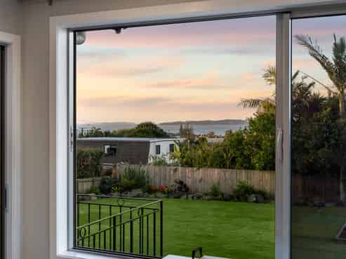 1 Karaka Road, Beachlands