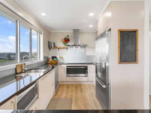 1 Karaka Road, Beachlands