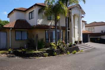 106 Meadowland Drive, Somerville