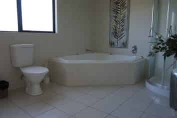 106 Meadowland Drive, Somerville