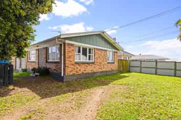 1/2 Myers Road, Manurewa