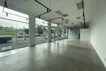 Modern Ground Floor Office or Retail