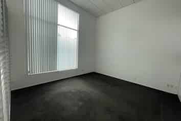 Modern Ground Floor Office or Retail
