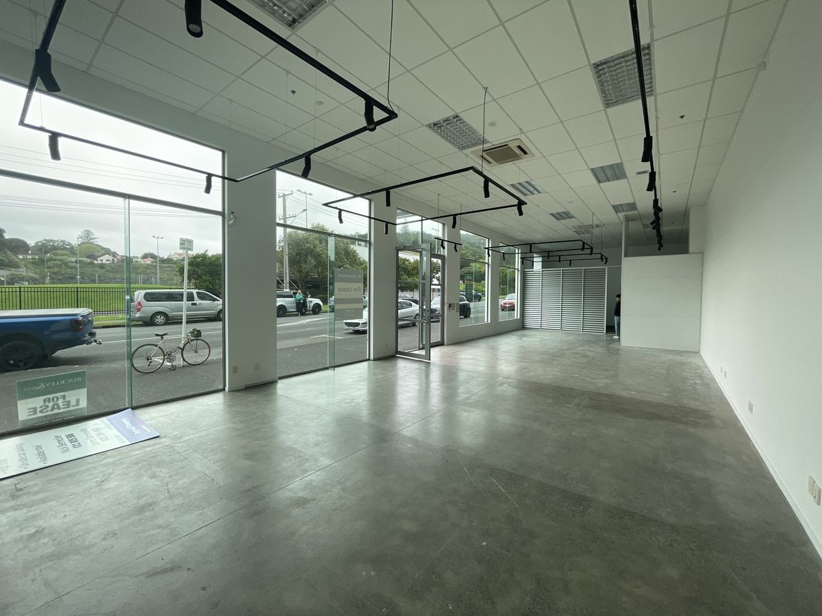 Modern Ground Floor Office or Retail