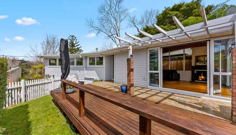 27 Colmar Road, Mellons Bay