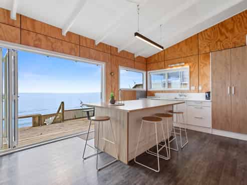 219 Pukehina Parade, Pukehina